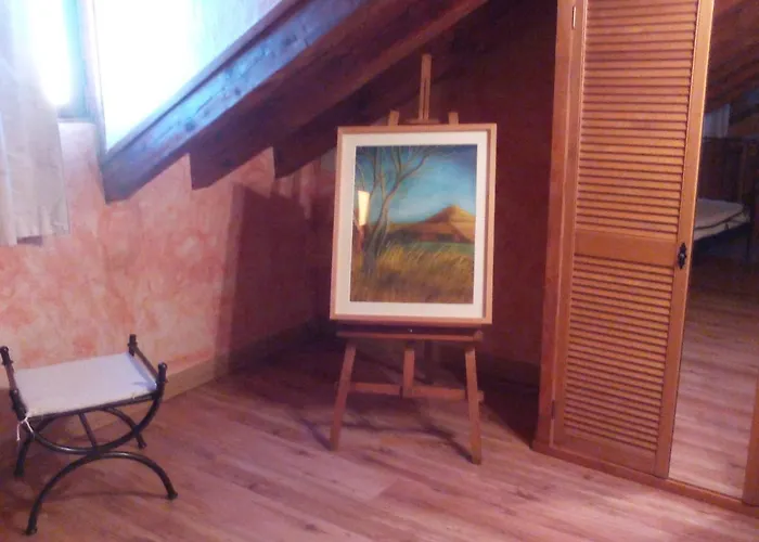 Puerta Al Duraton Bed & Breakfast *